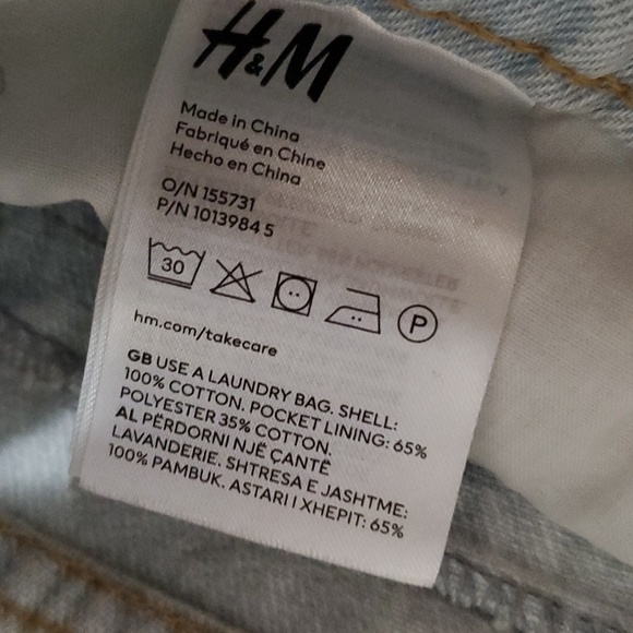 H&M Denim Shorts - Picture 7 of 8